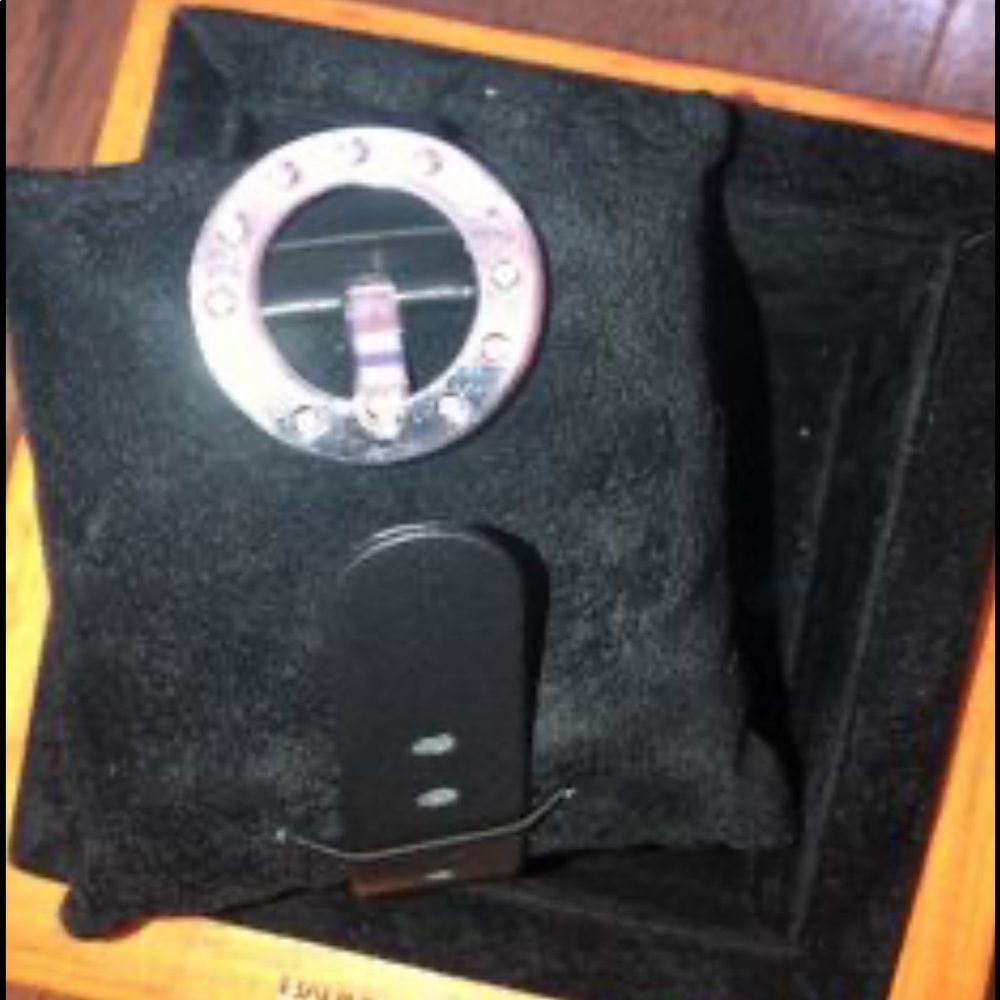 Watch - Picture 4 of 4